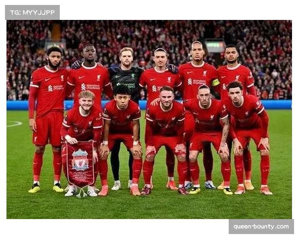 特写：布伦特福德主场因安全原因短暂中断比赛，球迷紧急疏散